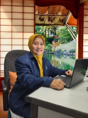 Yulia Wati, SE.