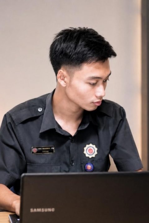 RUDDY VAN ALVIANNO, S.Pd.Gr. (Guru kelas)