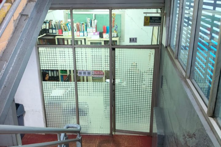 Ruang Tata Usaha SMPIT